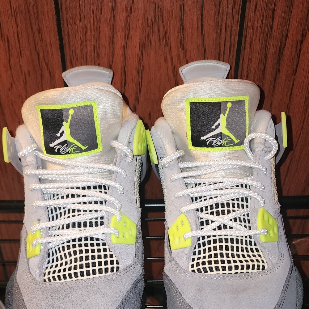 Jordan 4 Youth Neon Glow